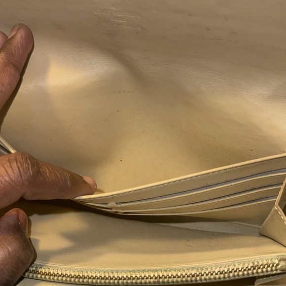 Louis Vuitton Tan Noisette Vernis Porte Tresor Sarah Long Wallet full inclusion - Picture 10 of 16